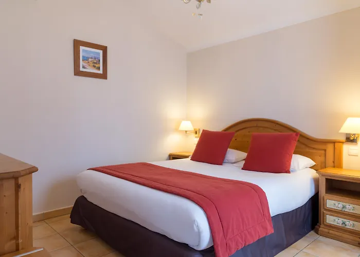 The Originals City, Hotel Frisia, Beaulieu-Sur-Mer