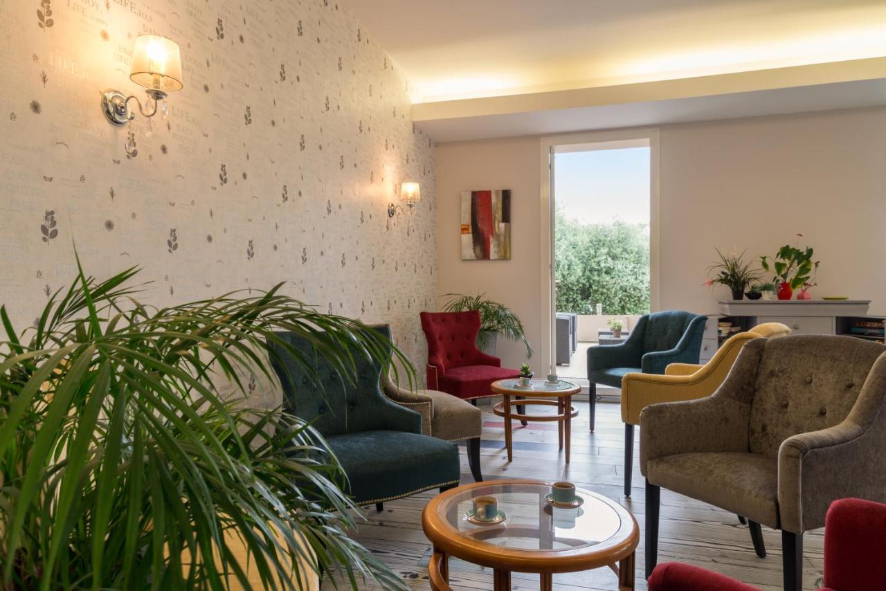 Hotel The Originals City, Frisia,